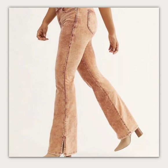 NWOT We the Free  Curvy pants  size 34 - Picture 2 of 8